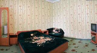 Гостиница Гостевой Дом Якорь Судак-1